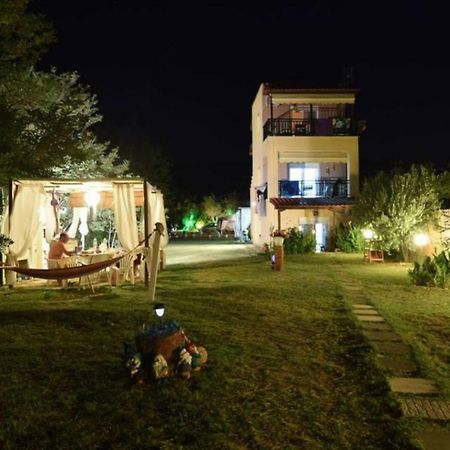 Lia'S Beach House Айос-Николаос Экстерьер фото