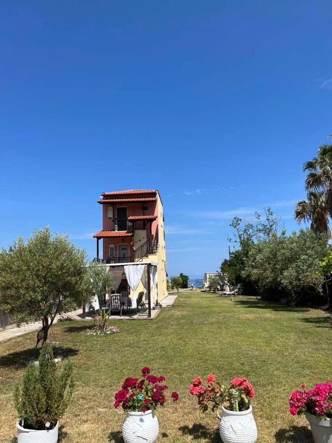 Lia'S Beach House Айос-Николаос Экстерьер фото