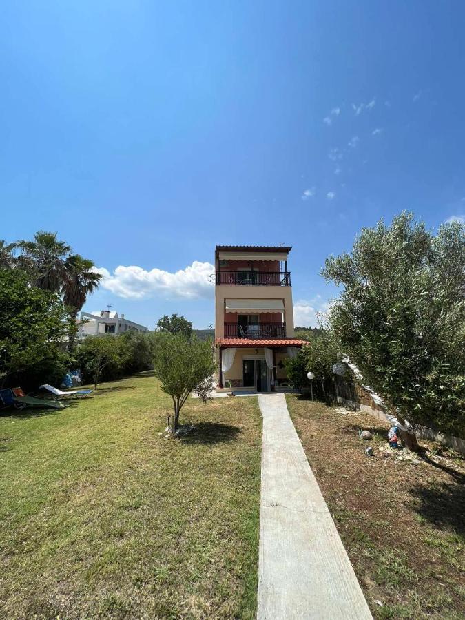Lia'S Beach House Айос-Николаос Экстерьер фото