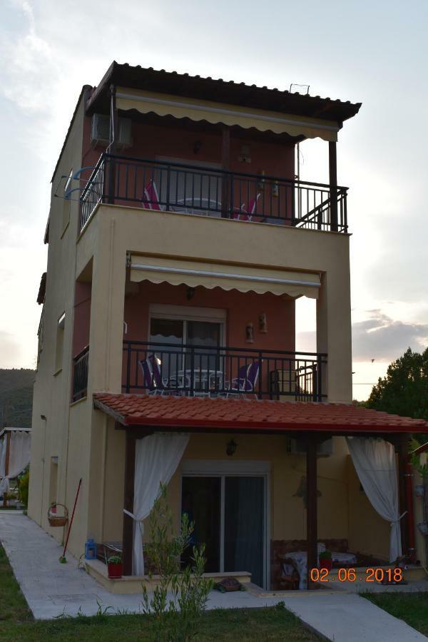 Lia'S Beach House Айос-Николаос Экстерьер фото