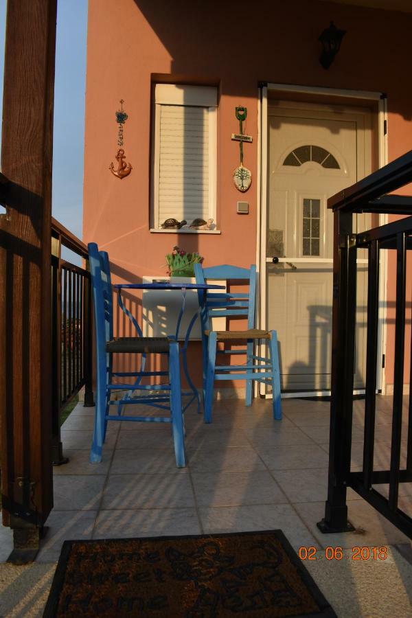 Lia'S Beach House Айос-Николаос Экстерьер фото